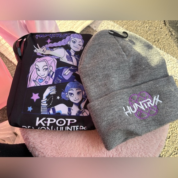 Gray Beanie and KPOP Demon Hunters Bag Set - Picture 1 of 3